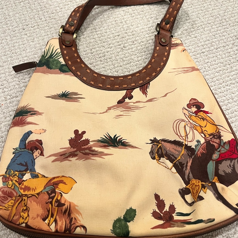 Isabella Fiore Beaded Western Shoulder Bag - Picture 4 of 5